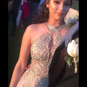 BEAUTIFUL PROM DRESS